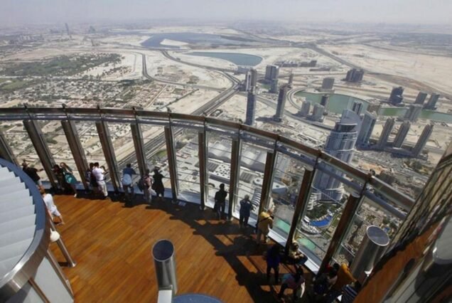 Dubai cheap tickets At the top Burj Khalifa Level 124 + 125