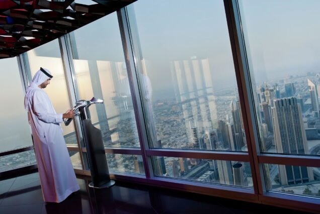 Dubai cheap tickets At the top Burj Khalifa Level 124 + 125