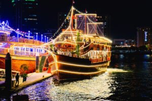 Dubai Best Cheap tickets of Dhow cruise Al Seef